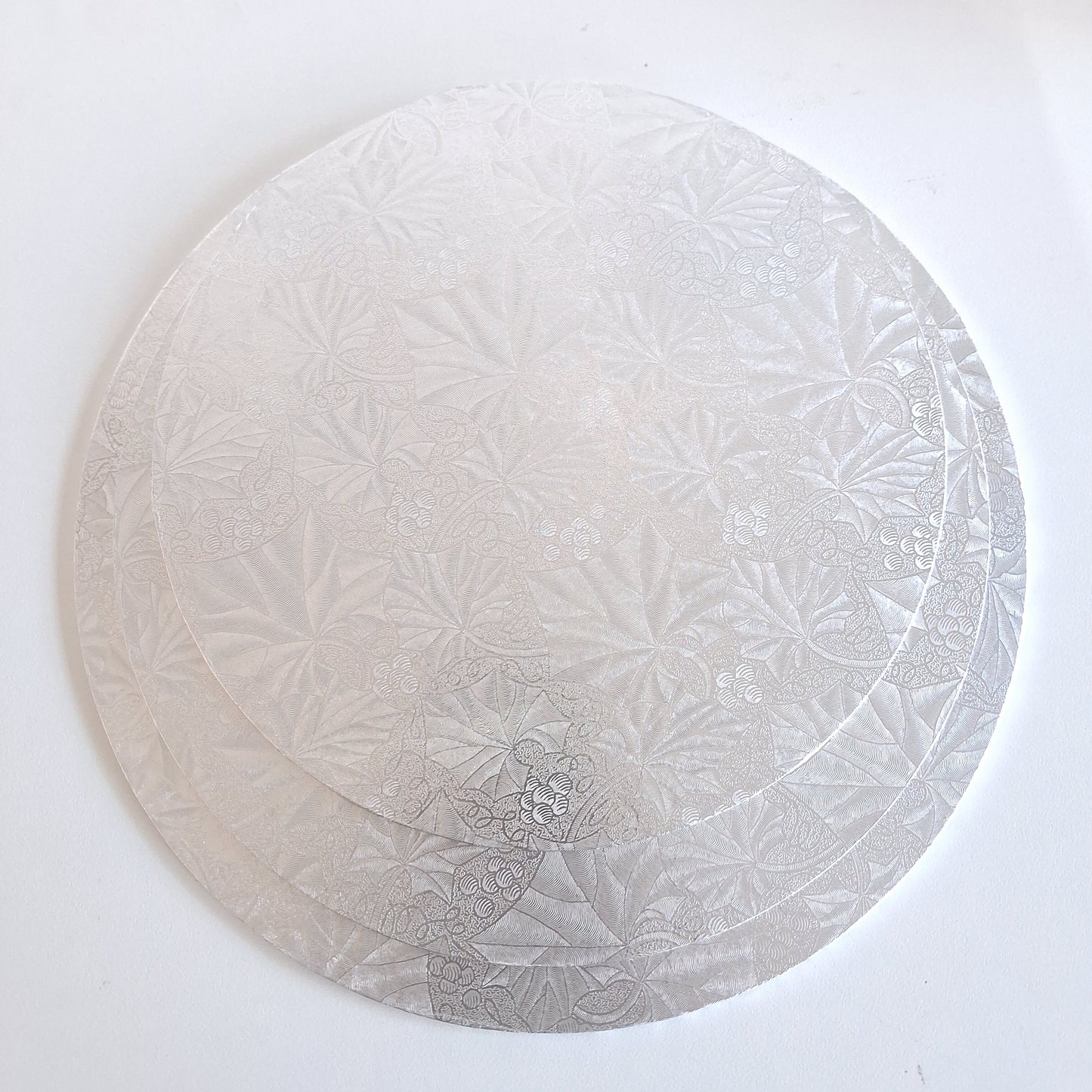 Masonite Silver Round Cake Boards