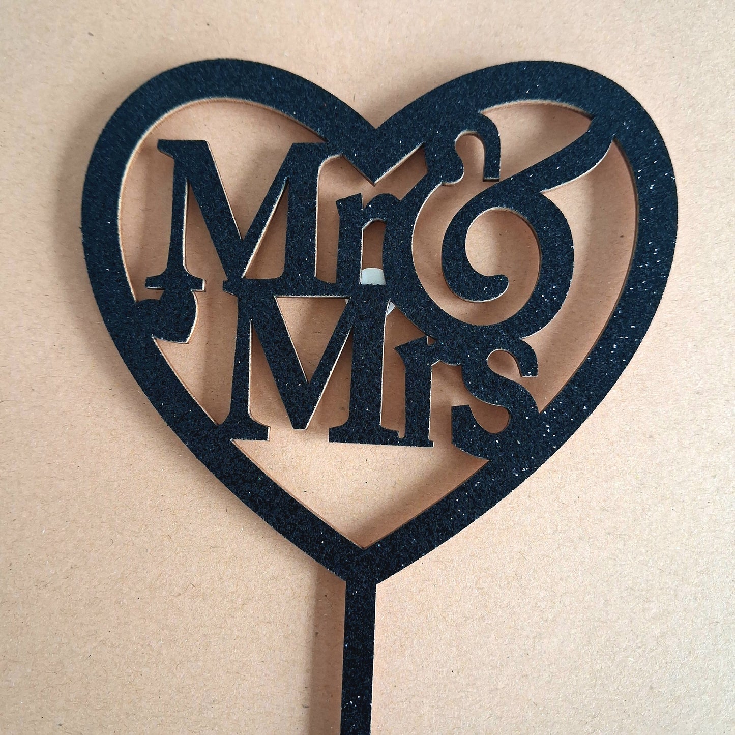 Mr&Mrs Heart Topper