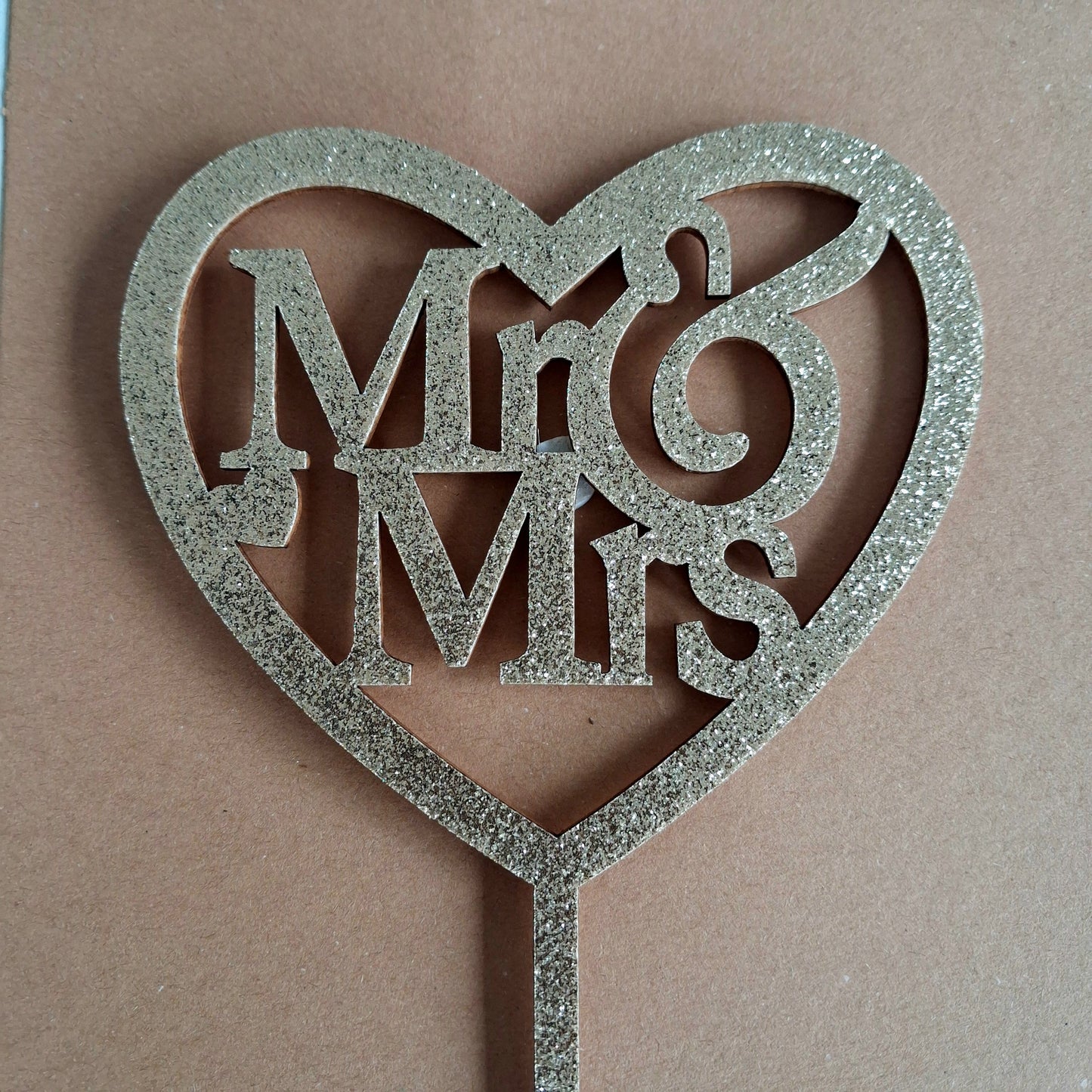 Mr&Mrs Heart Topper
